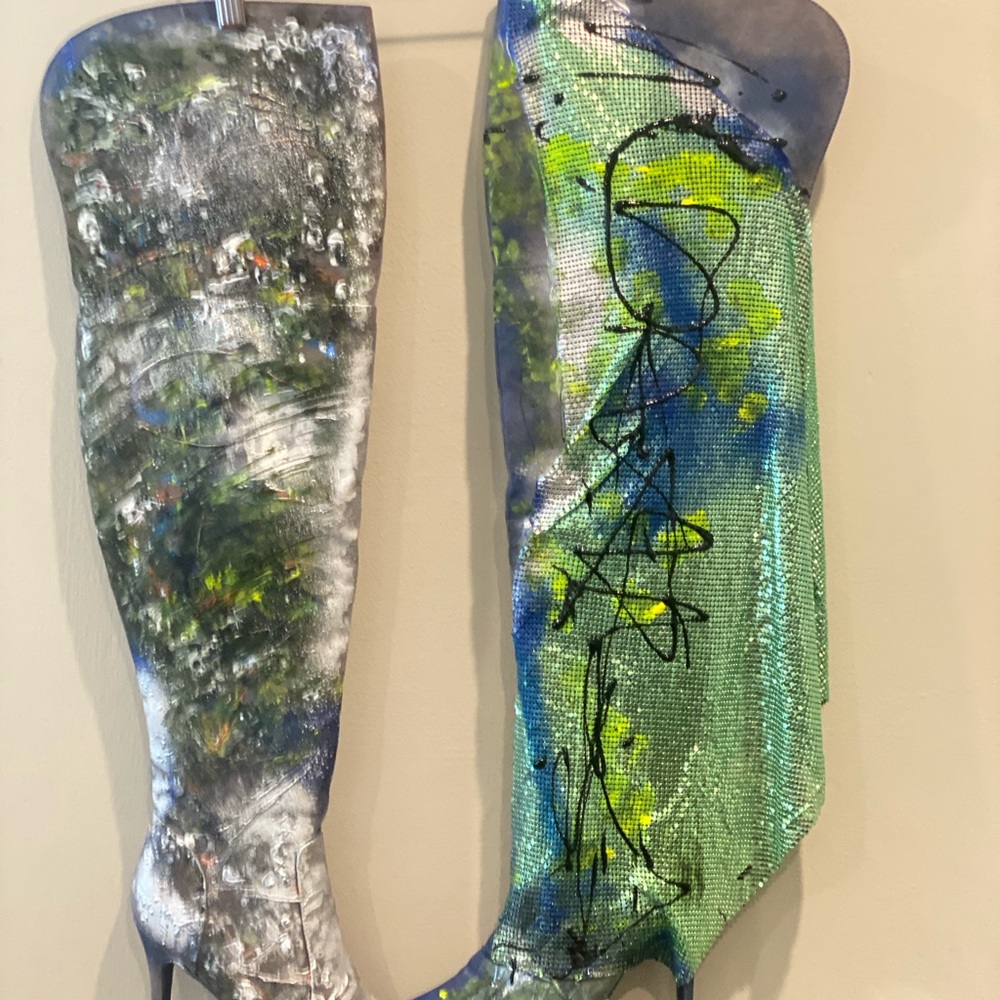 Abstract Art Sculpture with Green and Blue Accents - Picture 5 of 8